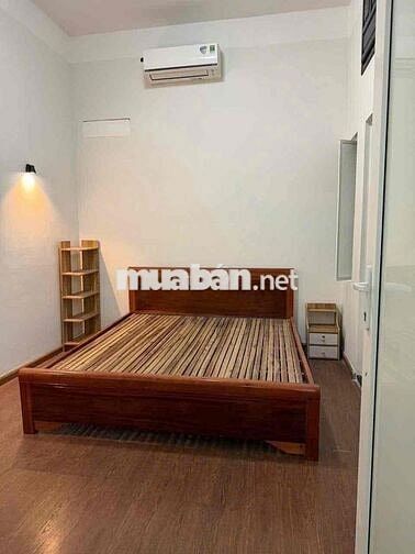 nhà mặt tiền hòa xuân cho thuê. có 2pn, nội thất cơ bản.