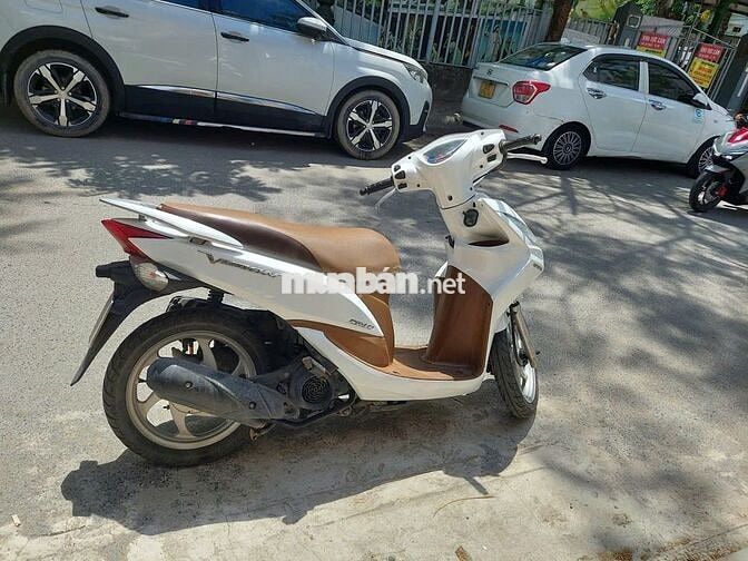 Honda Vision màu Trắng đã sử dụng