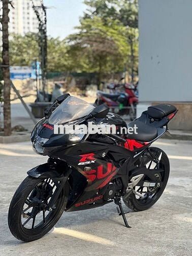 Suzuki GSX Đen đỏ