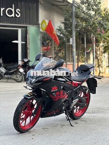 Suzuki GSX Đen đỏ
