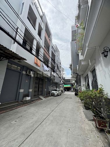 Q11 LAC L0NG QUÂN SIÊU PHẨM 5 TẦNG  ,42M2 -TẶNG  NỘI THẤT CC -  8.X TÝ