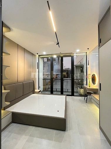Q11 LAC L0NG QUÂN SIÊU PHẨM 5 TẦNG  ,42M2 -TẶNG  NỘI THẤT CC -  8.X TÝ