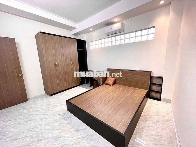 CHO THUÊ CĂN HỘ CHUNG CƯ 2PN TẠI NGỌC THUỴ - VỈA HÈ - FULL NỘI THẤT