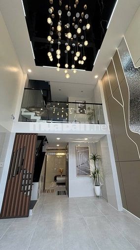 Q11 LAC L0NG QUÂN SIÊU PHẨM 5 TẦNG  ,42M2 -TẶNG  NỘI THẤT CC -  8.X TÝ