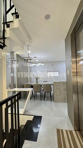 Q11 LAC L0NG QUÂN SIÊU PHẨM 5 TẦNG  ,42M2 -TẶNG  NỘI THẤT CC -  8.X TÝ