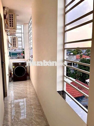 CHO THUÊ CĂN HỘ CHUNG CƯ 2PN TẠI NGỌC THUỴ - VỈA HÈ - FULL NỘI THẤT