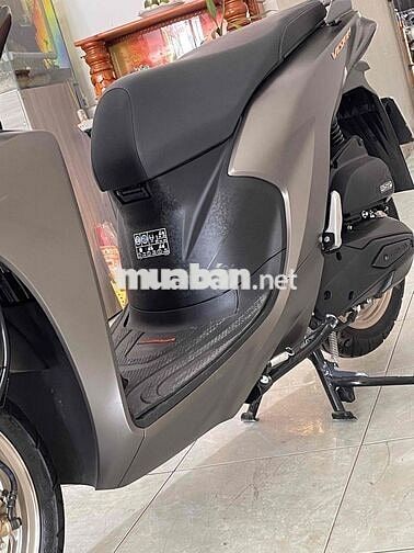 Honda Vision 2026 Xám 300km