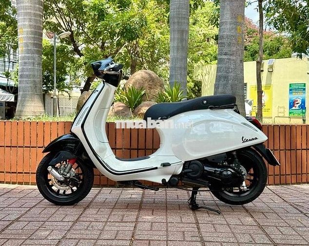 Vespa Sprint 2016 đèn led Bstp 9 chủ