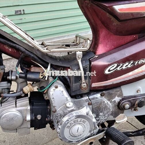 Daelim Citi 100 Deluxe Đỏ mận