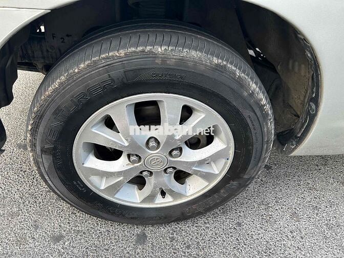 Toyota Innova 2008 Bạc