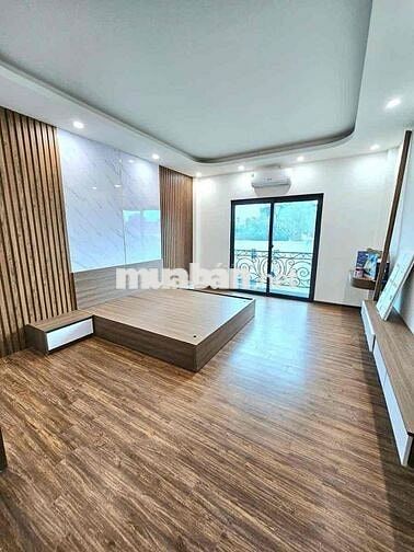 Siêu Gấp!! Phố Quan Nhân, nhà đẹp ở luôn, ngõ nông, 20m oto tránh, 40m
