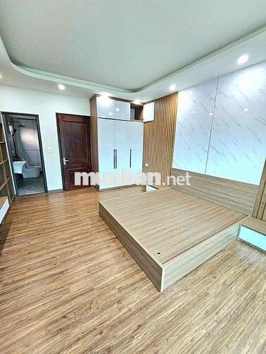 Siêu Gấp!! Phố Quan Nhân, nhà đẹp ở luôn, ngõ nông, 20m oto tránh, 40m