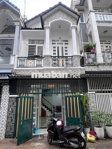 Cho thuê nhà nguên căn mặt tiền hẻm 8m Đào Tông Nguyên, Nhà Bè. 