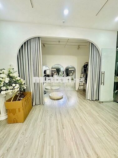 Cho thuê nhà góc hai mặt tiền 139C Lê Quang Định, Bình Thạnh, TP.HCM