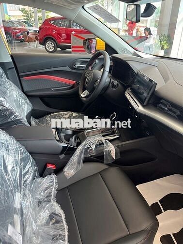 MG5 LUX VÀNG XE MỚI 100% - GIÁ NÀO CŨNG BÁN