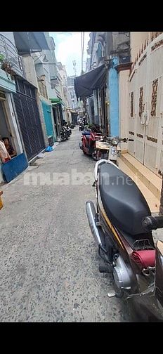 Giảm giá. Nhà 12/71 Nguyễn Chế Nghĩa, P13: 4MX16M, 1Trệt, 3 lầu, ST