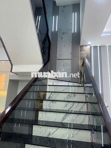 Bán nhà 1 trệt 1 lầu full nội thất ngay TTHC thành phố Tân Uyên,giá rẻ