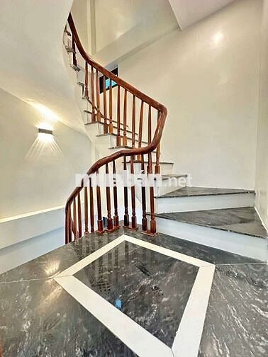 NHÀ PHƯỜNG LIÊN MẠC Ô TÔ ĐỖ CỬA NGÕ THÔNG THOÁNG