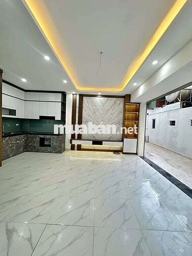 NHÀ PHƯỜNG LIÊN MẠC Ô TÔ ĐỖ CỬA NGÕ THÔNG THOÁNG