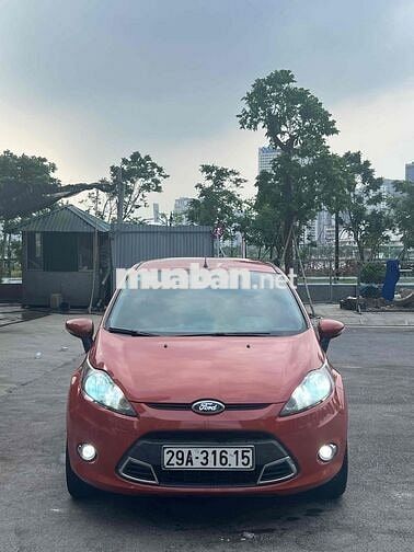 Ford Fiesta 2011 Bản cao cấp Cam