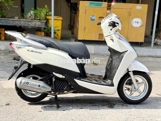 Honda Lead 2014 màu Trắng