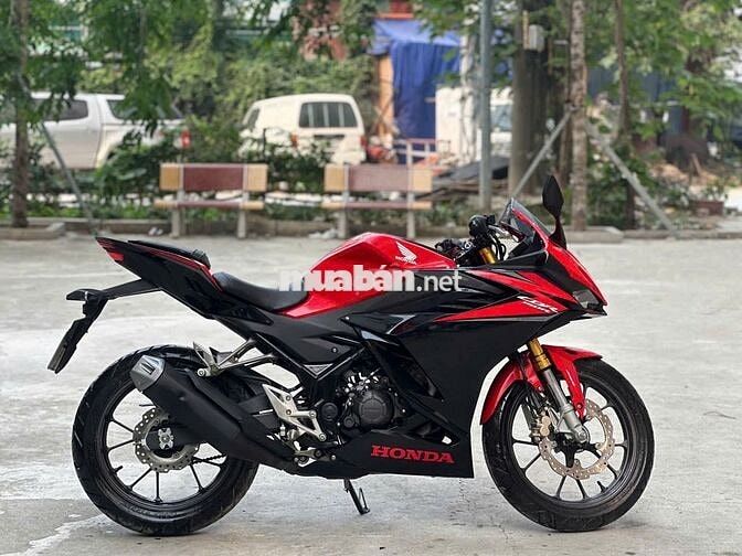 Honda CBR150R Đỏ đen