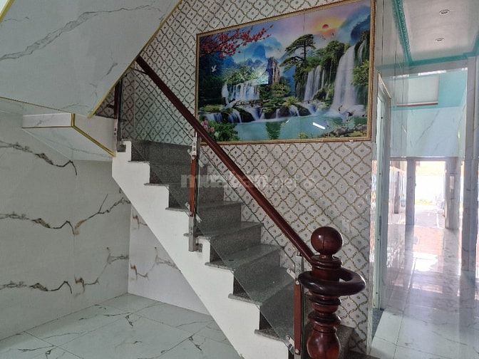 Hạ 2 tỷ Bán nhà MT đg Trung Mỹ- rộng 3.9.m- Buôn bán Kd-Nhỉnh 7 tỷ  