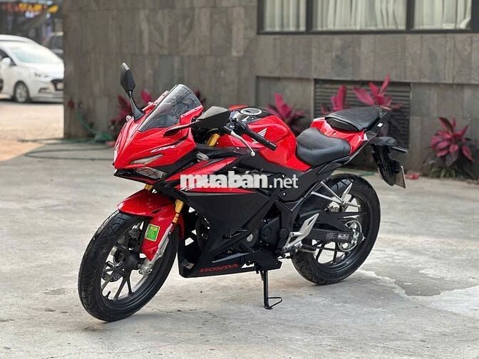 Honda CBR150R Đỏ đen