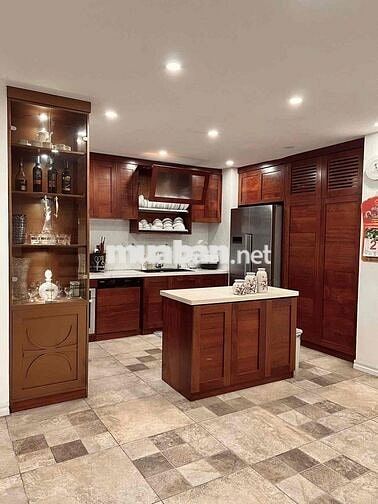 CHỈ NHỈNH 13 TỶ- ĐỐNG ĐA- 6 TẦNG NHÀ CỰC ĐẸP- DÂN XÂY- GẦN PHỐ- Ô TÔ