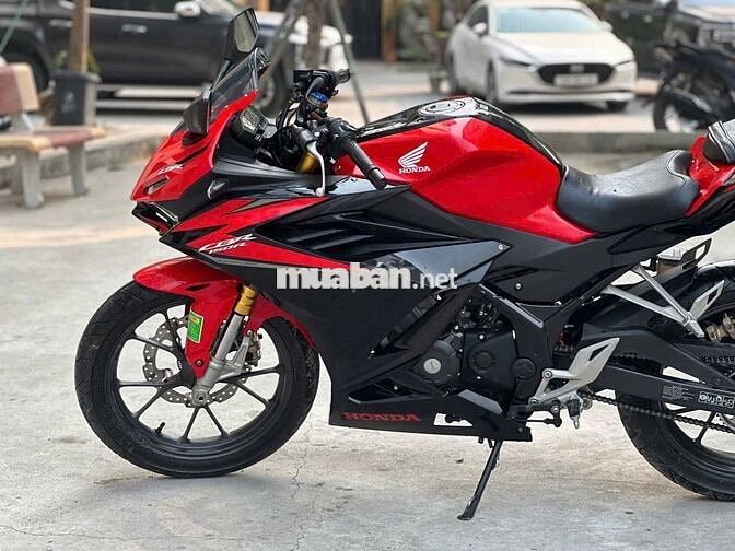 Honda CBR150R Đỏ đen