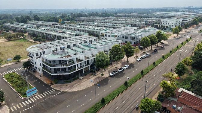 Mua nhà trả góp 50 triệu Nhận nhà kinh doanh ngay đường Lê A LongKhanh