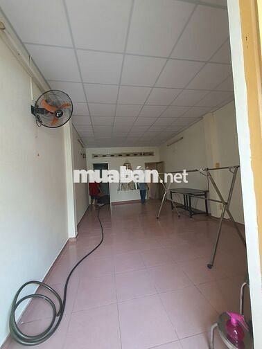 Cho thuê nhà đường Lạc Long Quân, p5, Quận 11m Hẻm xe hơi, 3pn, 3wc