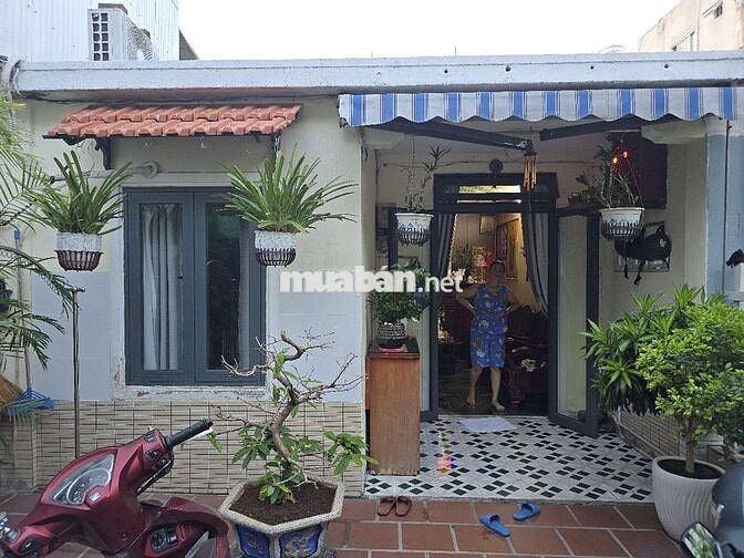 CẦN BÁN NHÀ CẤP 4 SÂN VƯỜN 91,70M2 NGAY TRUNG TÂM THÀNH PHỐ