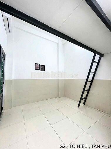 PHÒNG CÓ GÁC CAO 1m7 SẴN MÁY LẠNH CAM KẾT Y HÌNH ĐÚNG GIÁ ĐĂNG