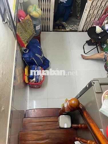 nhà cho thuê đường hoàng diệu F4Q4