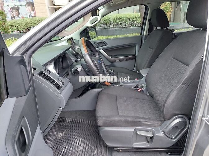 Cần bán Ford Ranger XLS AT 2016, 1 cầu số tự động
