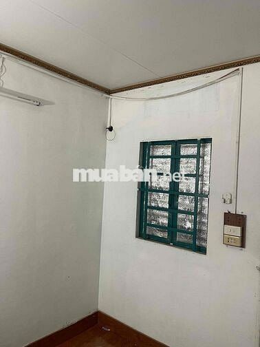nhà cho thuê đường hoàng diệu F4Q4