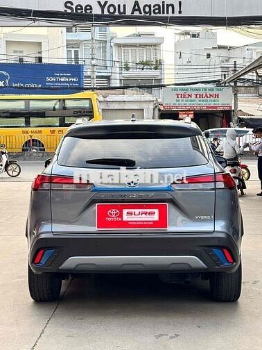 Toyota Cross 2022 Hybrid giá còn giảm