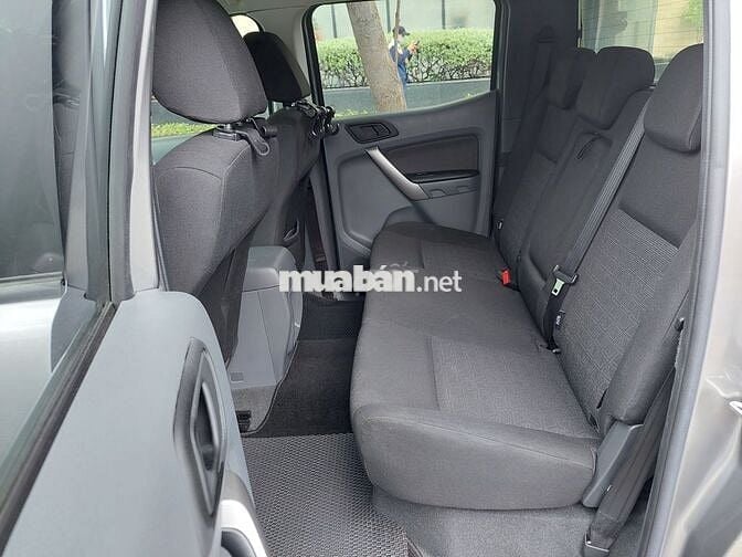 Cần bán Ford Ranger XLS AT 2016, 1 cầu số tự động