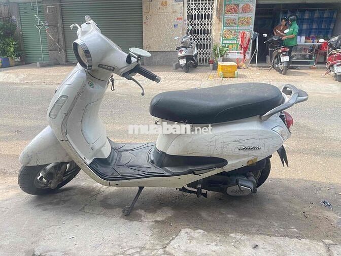 SYM Attila 2010 màu Trắng, giấy tờ đầy đủ, biển tp