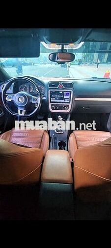 Volkswagen Scirocco 2010 Trắng