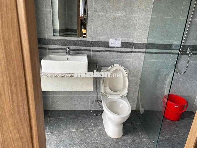 ( Hỗ trợ 2tr5 cho ai vào ở) Pass phòng full nội thất Vạn Phúc City