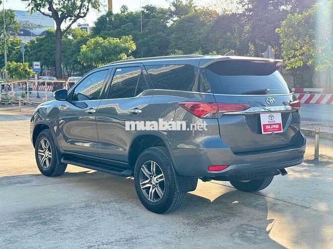 Toyota Fortuner 2017 2.7V AT Xám