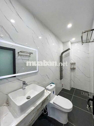 KẸT VỐN BÁN NHÀ 2 TỶ 2 LÊ ĐÌNH CẨN BÌNH TÂN TPHCM