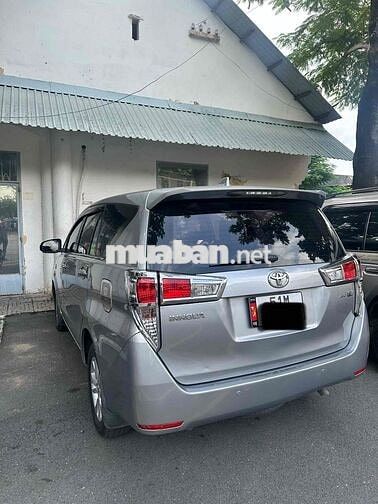 Toyota Innova 2018 Bạc 100k km