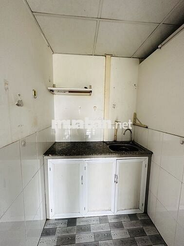 Còn 1 phòng 20m2, trệt & lầu 1,view công viên Aeon Bình Tân