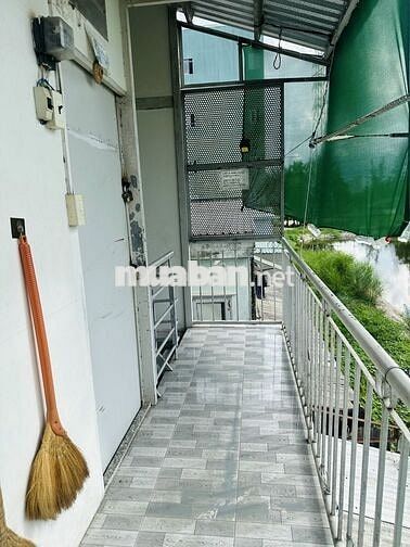 Còn 1 phòng 20m2, trệt & lầu 1,view công viên Aeon Bình Tân
