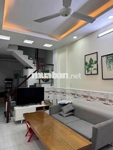 Hẻm 3.5 Nghĩa Hoà p6 Tân Bình, 3.2x10m, 2 tầng + sân thượng, 2pn 2wc