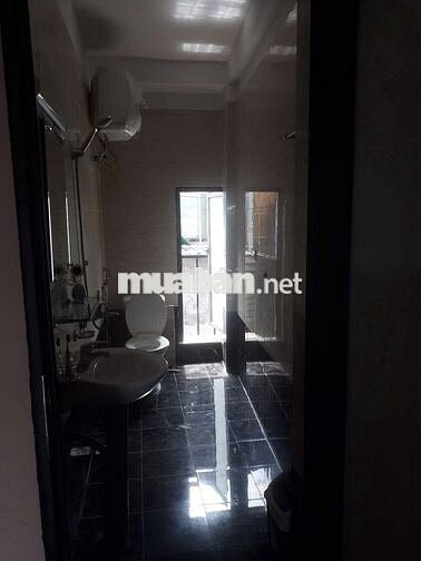 Chính chủ cho thuê căn hộ riêng khép kín 40m2, Hoàng Hoa Thám, Ba Đình