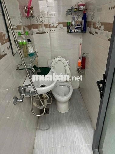 Hẻm 3.5 Nghĩa Hoà p6 Tân Bình, 3.2x10m, 2 tầng + sân thượng, 2pn 2wc